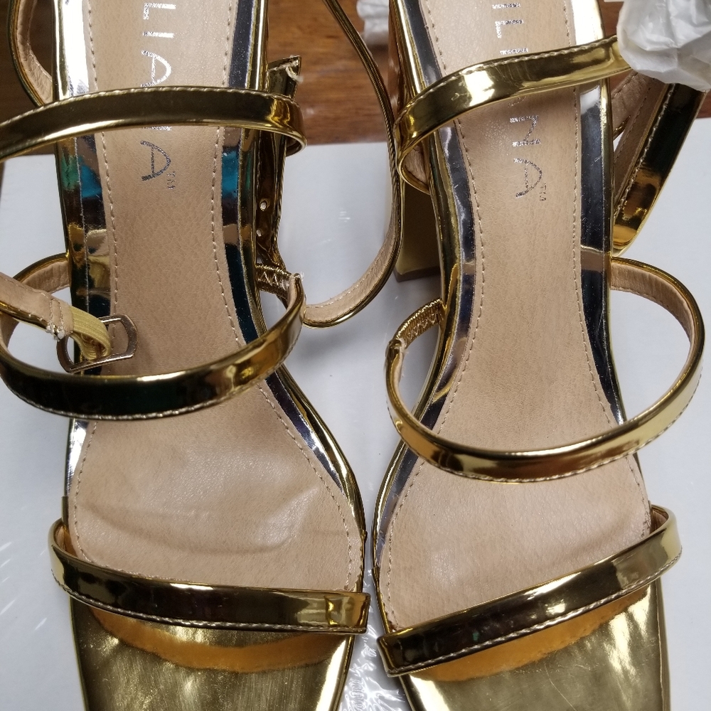 A WOMEN'S Sz-9 LILIANA MAREUM GOLD STRAPS CLOSURE HIGH HEELS SANDALS
